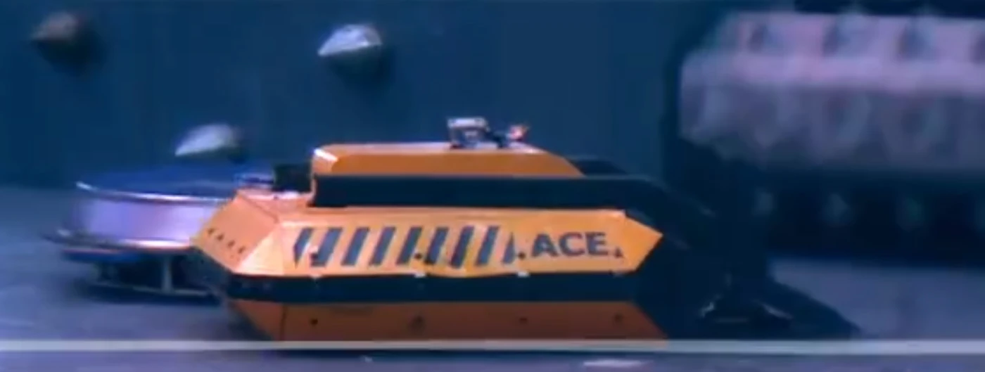 Competitor "推土车" at This is Fighting Robots